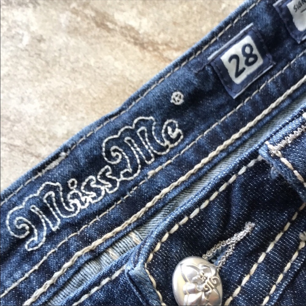 Miss Me Signature Boot Cut sz.28,32in.inseam - Picture 6 of 9